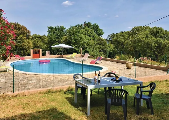 Gorgeous In Montaren Et St Mediers Holiday home
